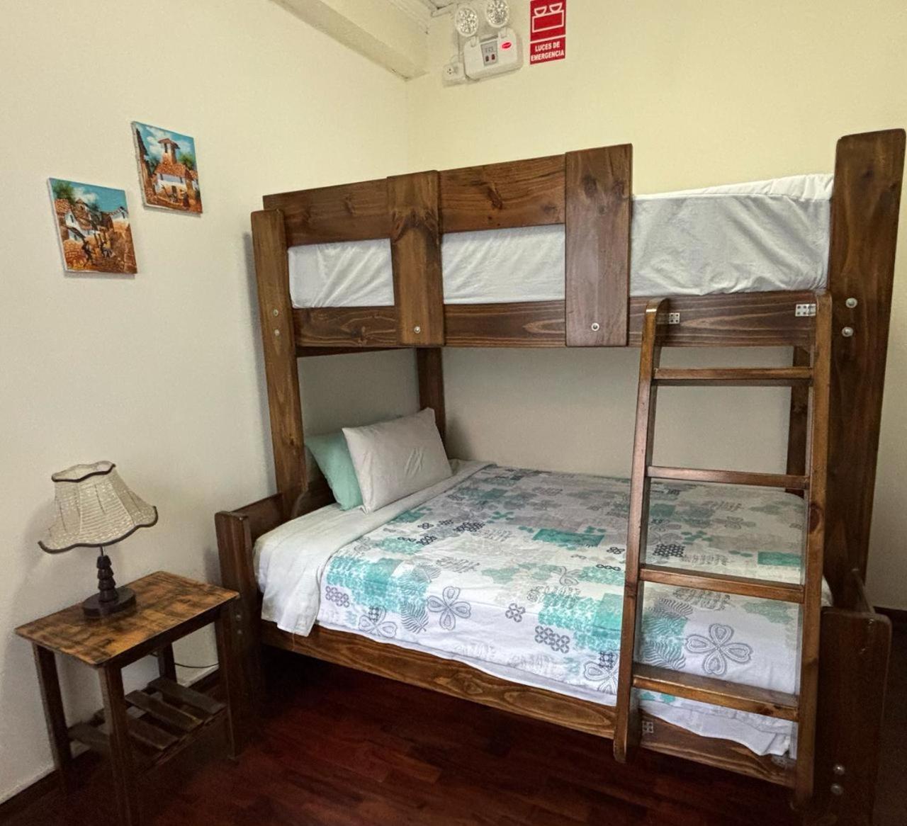La Casona Azul Bed & Breakfast Лима Екстериор снимка